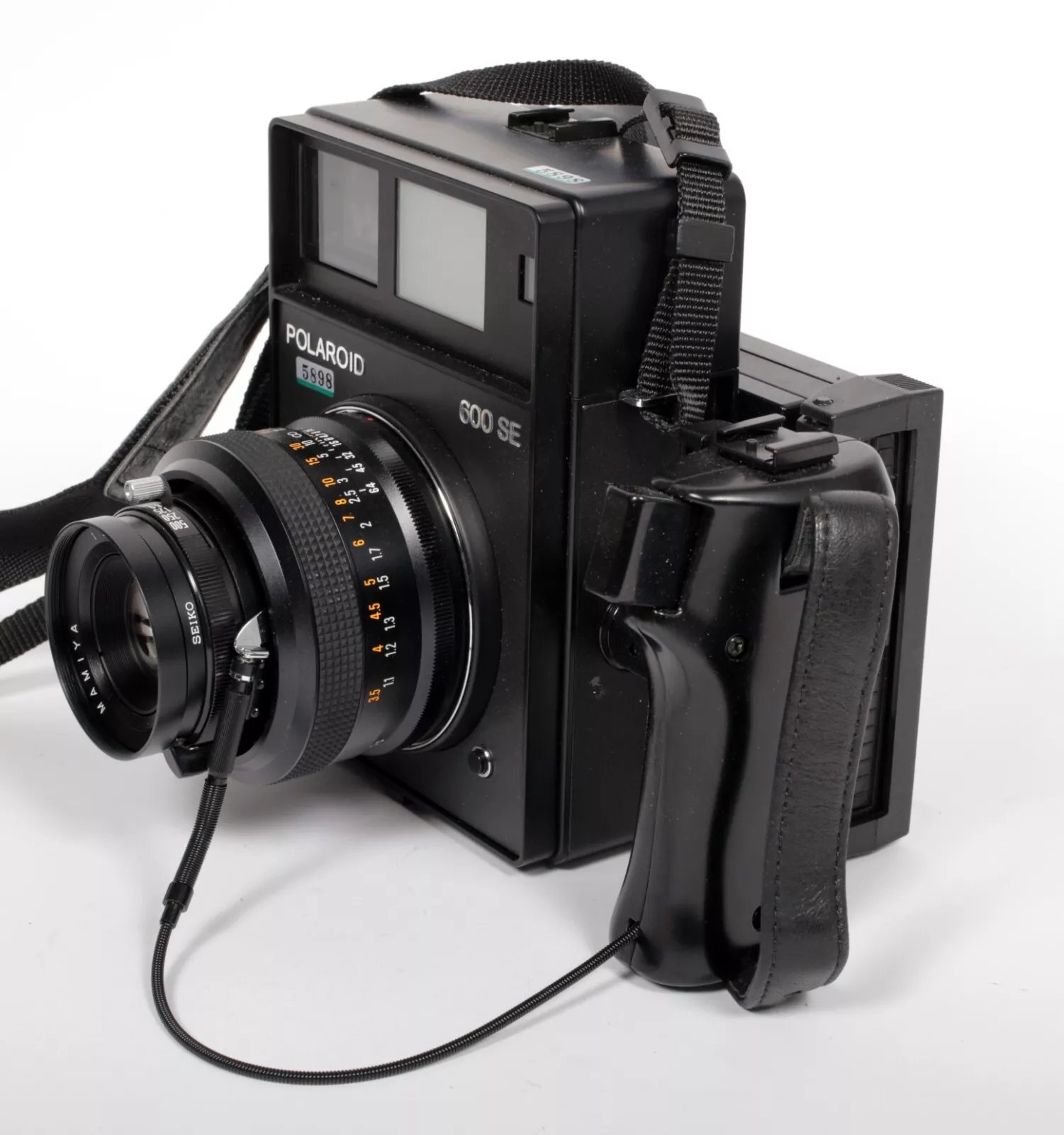 Polaroid 600 SE camera with 127mm F4.7 lens + back #5898 | CatLABS Polaroid 600 SE camera with 127mm F4.7 lens + back #5898 | CatLABS
